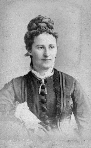 resized_redvelvet_p21A=Mrs. Louis Maurer.jpg